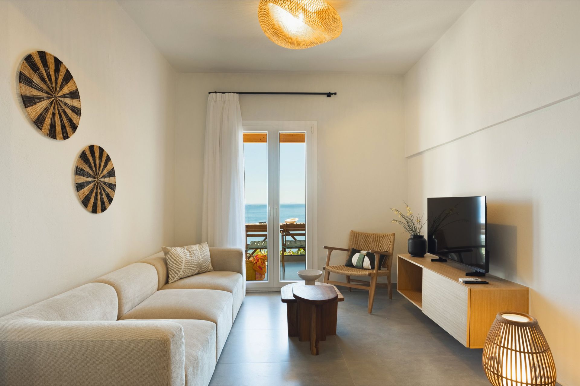 Executive Top Floor Apartment - Image 11 of 25