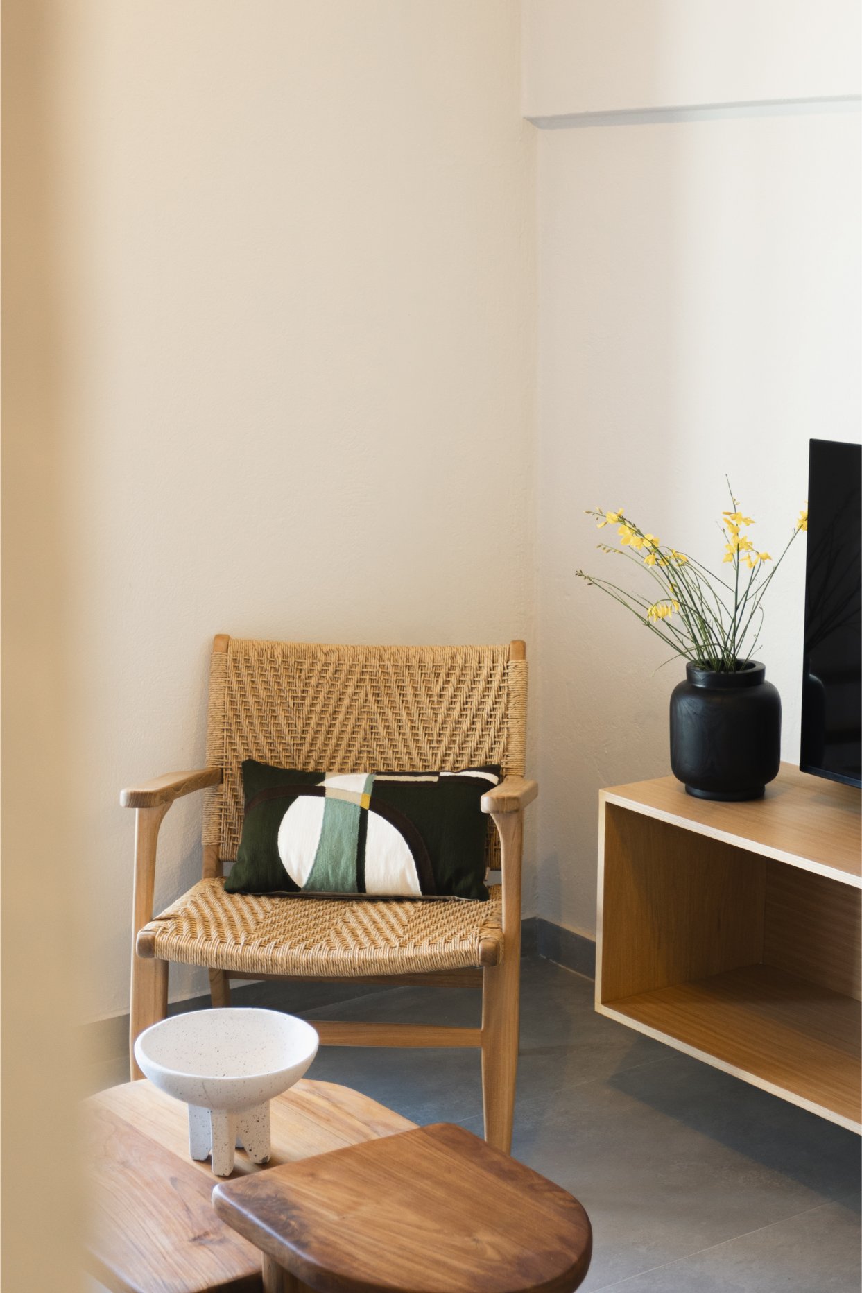 Executive Top Floor Apartment - Image 19 of 25